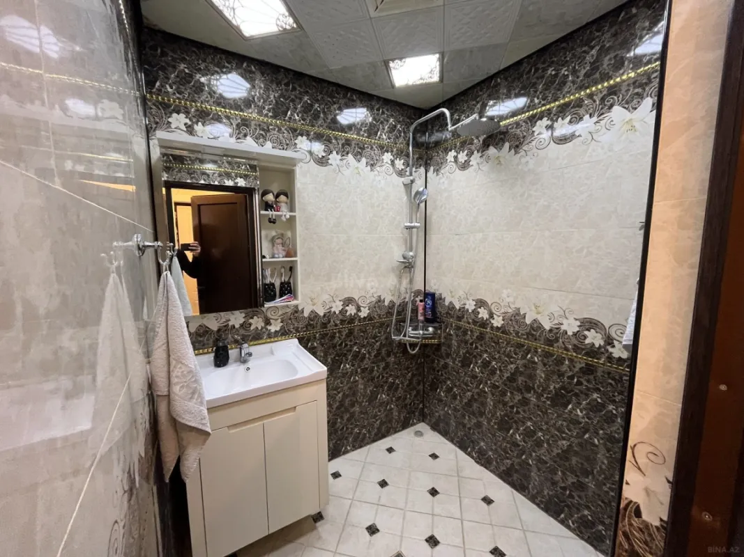 Satılır 2 otaqlı mənzil 60 m²