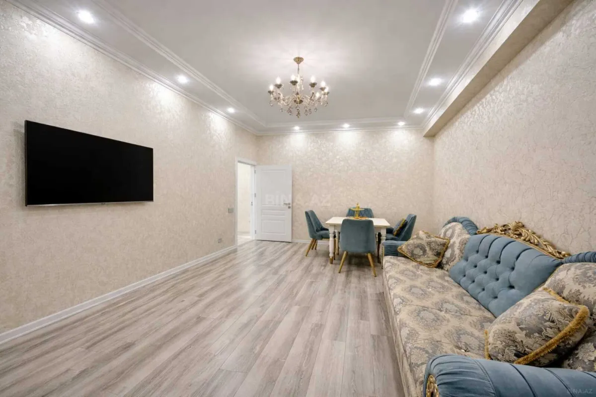 Kirayə verilir 2 otaqlı mənzil 67 m²