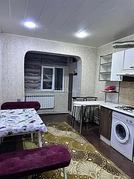 Kirayə verilir 2 otaqlı mənzil 70 m²