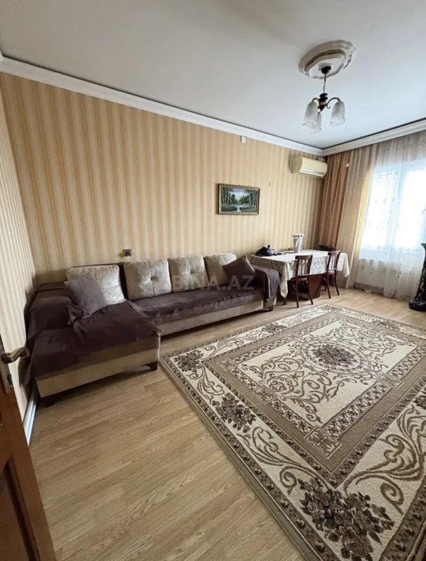 Kirayə verilir 2 otaqlı mənzil 65 m²