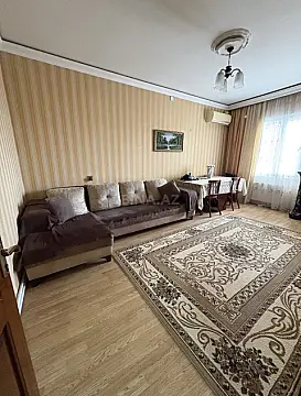 Kirayə verilir 2 otaqlı mənzil 65 m²