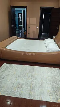 Satılır 4 otaqlı mənzil 172 m²