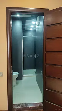 Satılır 4 otaqlı mənzil 172 m²
