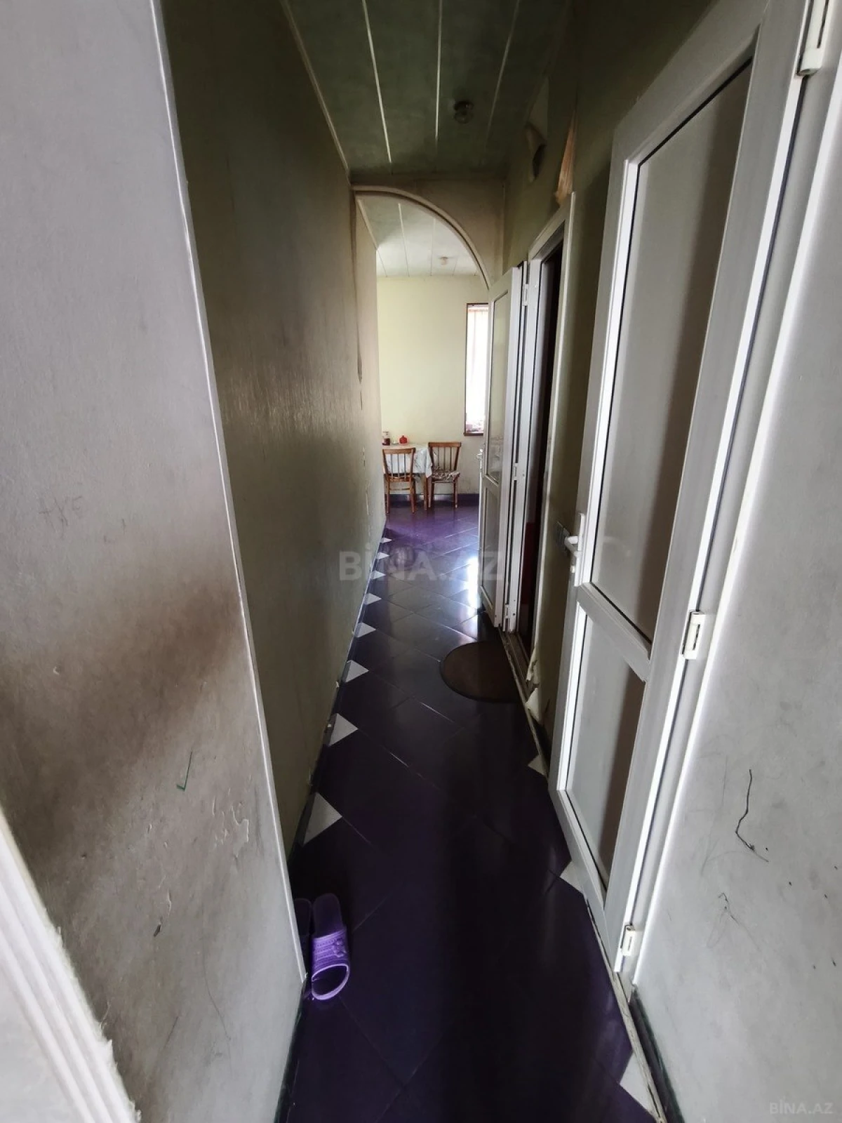 Satılır 5 otaqlı mənzil 100 m²