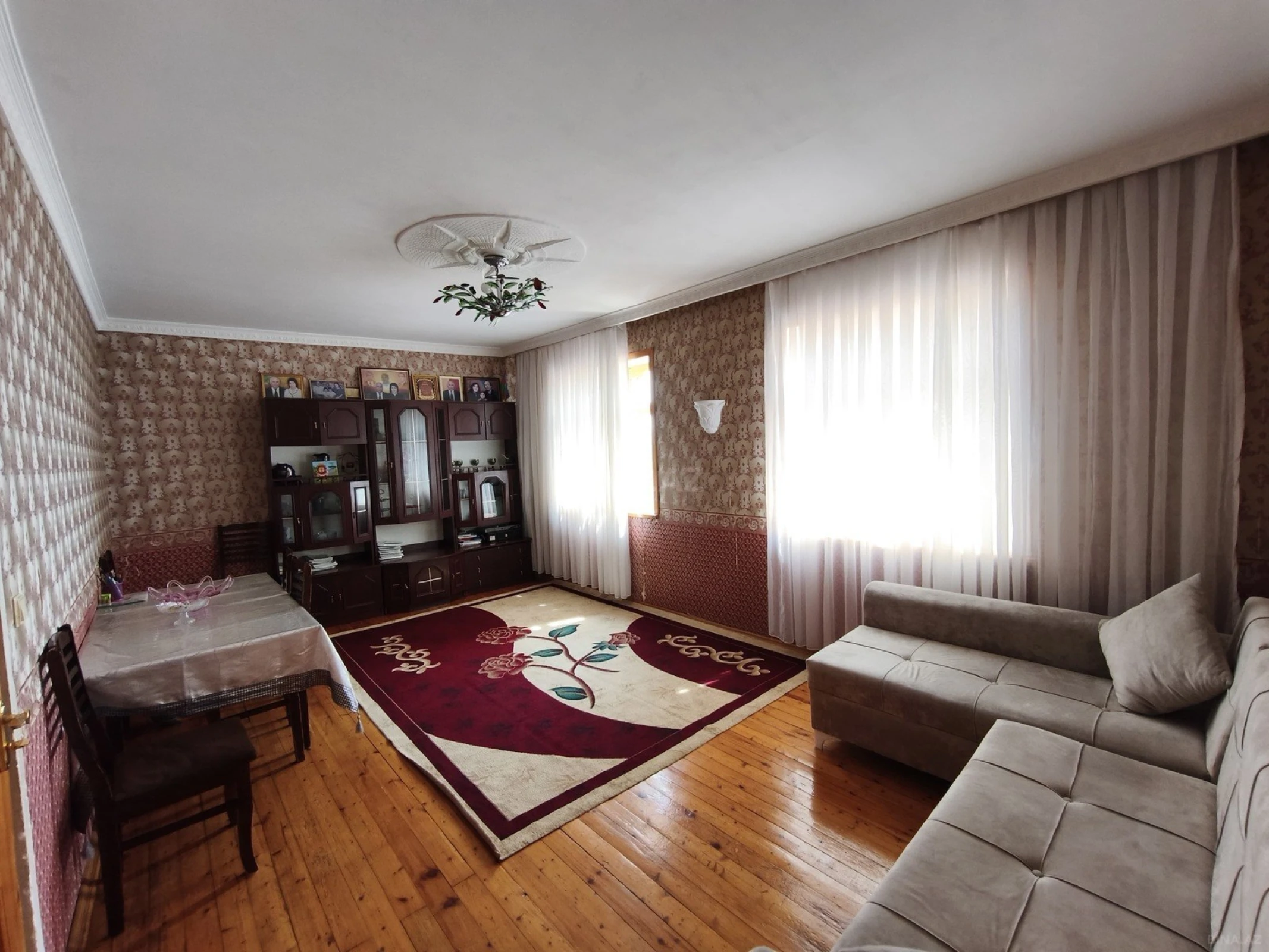 Satılır 5 otaqlı mənzil 100 m²