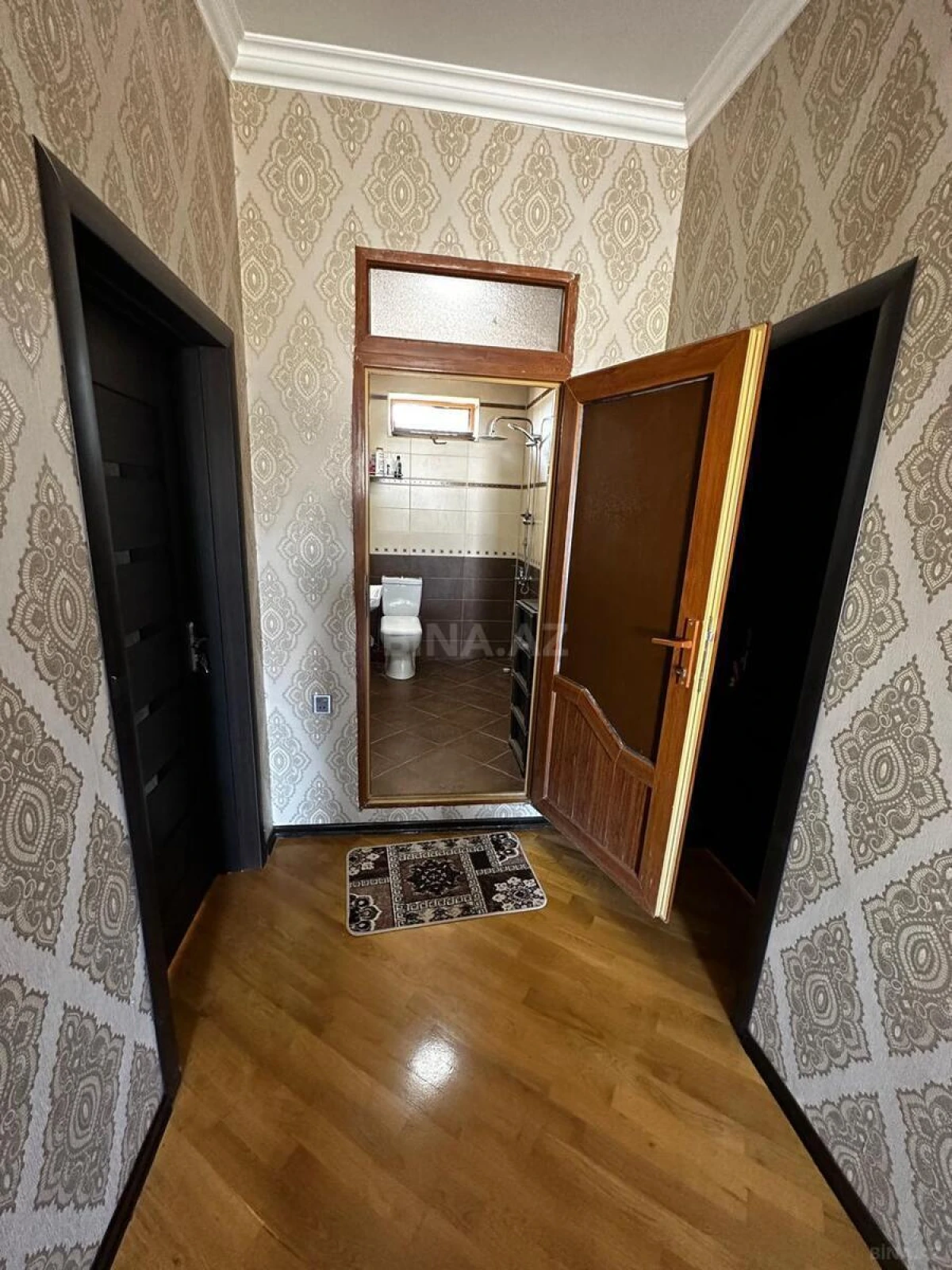 Satılır 6 otaqlı həyət evi 250 m²