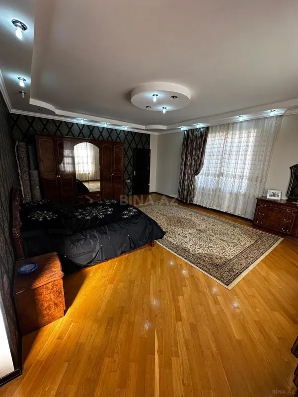 Satılır 6 otaqlı həyət evi 250 m²