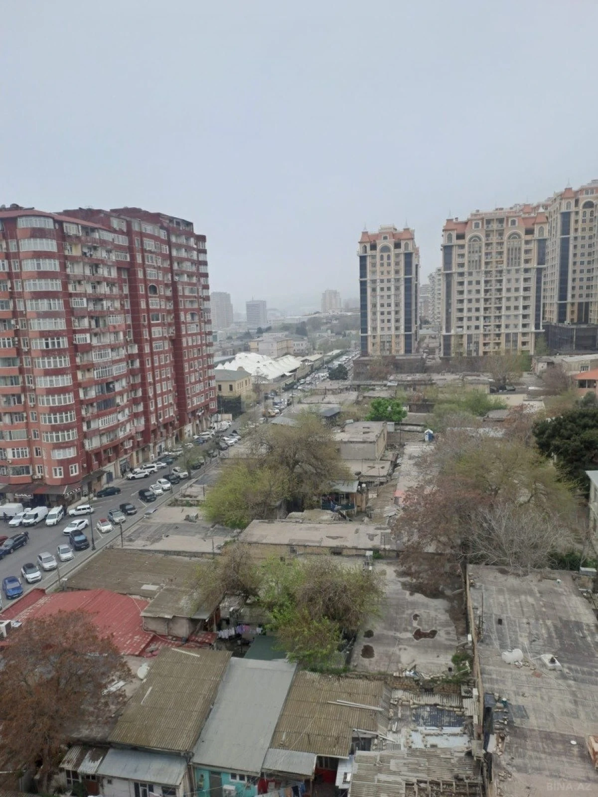 Satılır 2 otaqlı mənzil 83 m²