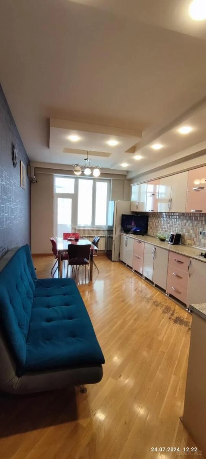 Satılır 3 otaqlı mənzil 124 m²
