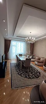 Satılır 3 otaqlı mənzil 124 m² — Bakı, Memar Əcəmi yanı 3 otaq 124.00 m²
