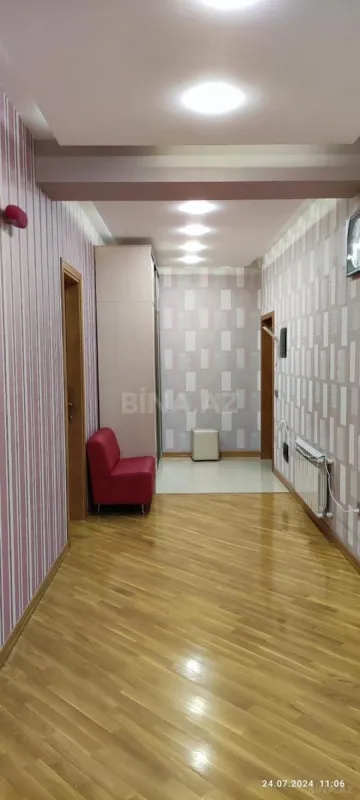Satılır 3 otaqlı mənzil 124 m²