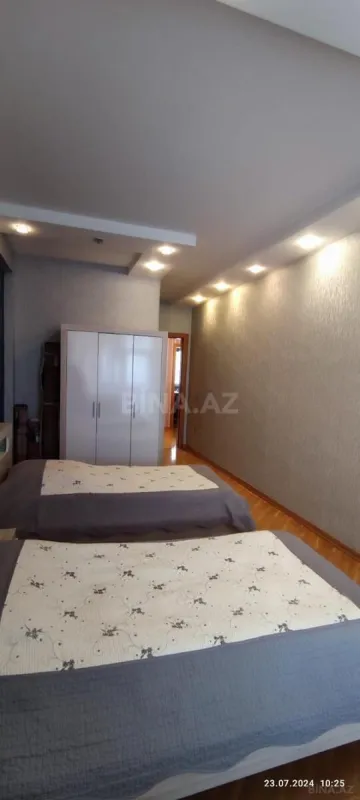 Satılır 3 otaqlı mənzil 124 m²