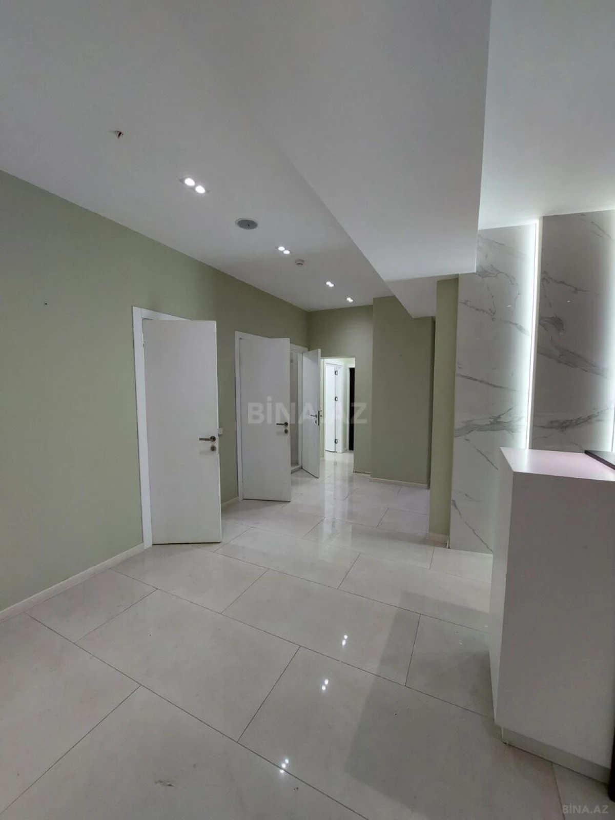 Satılır obyekt 350 m²