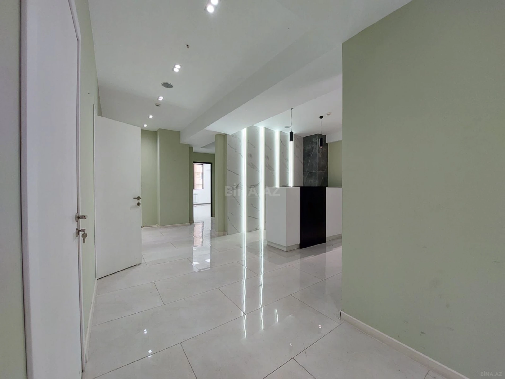 Satılır obyekt 350 m²
