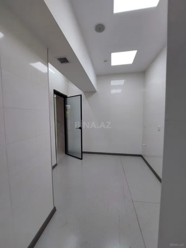 Satılır obyekt 350 m²