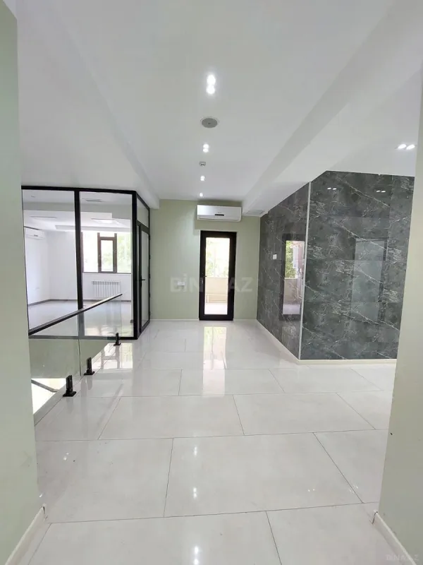 Satılır obyekt 350 m²