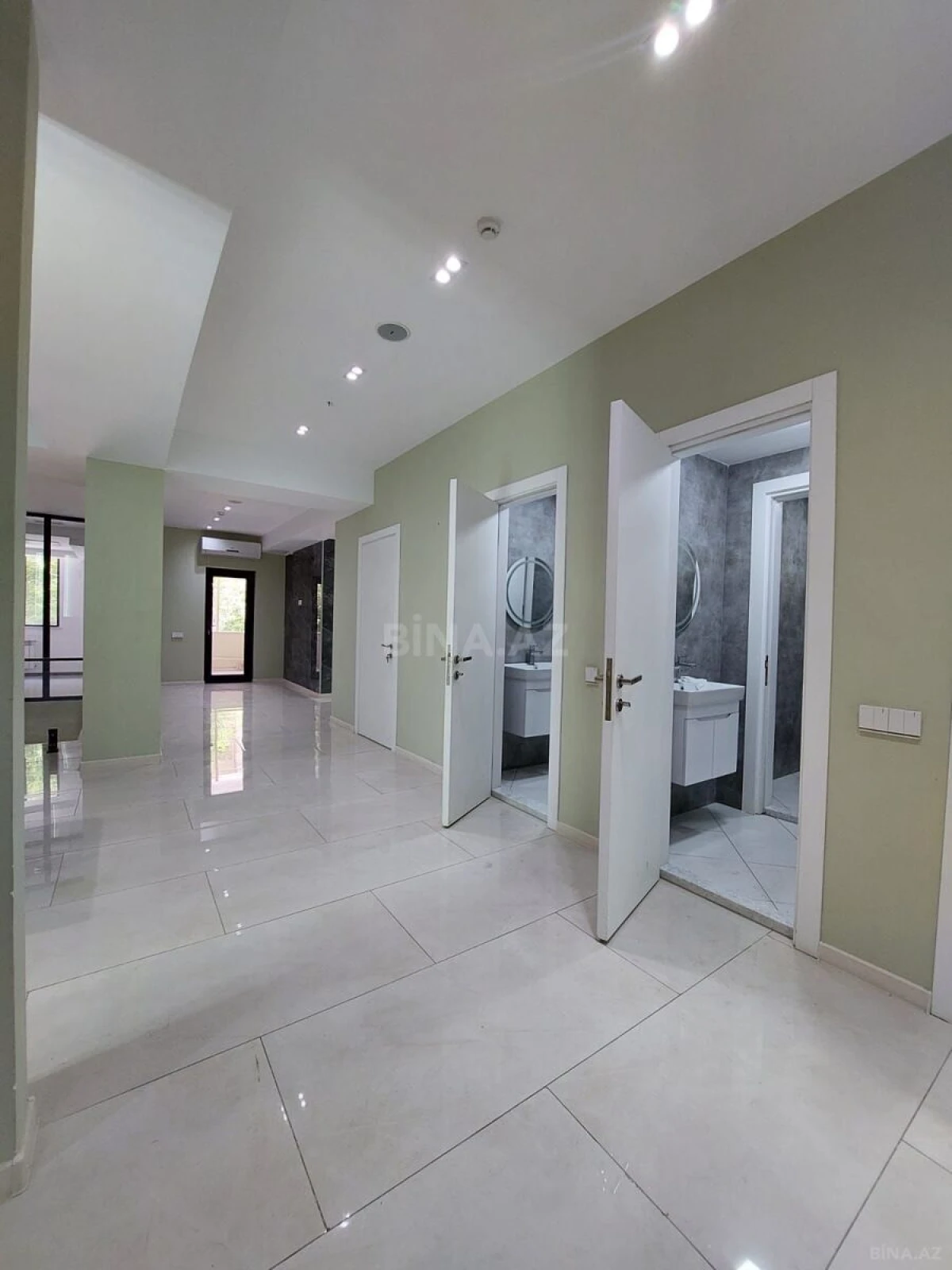 Satılır obyekt 350 m²