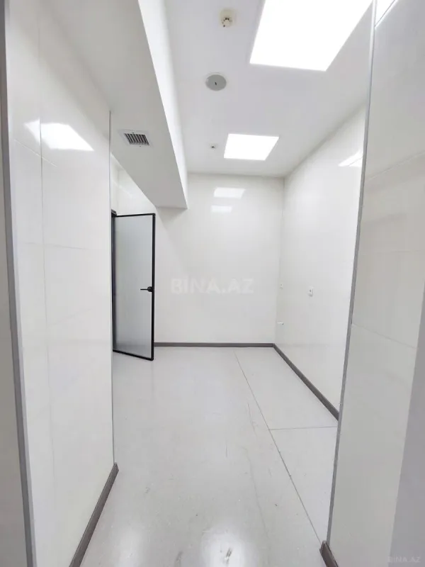 Satılır obyekt 350 m²