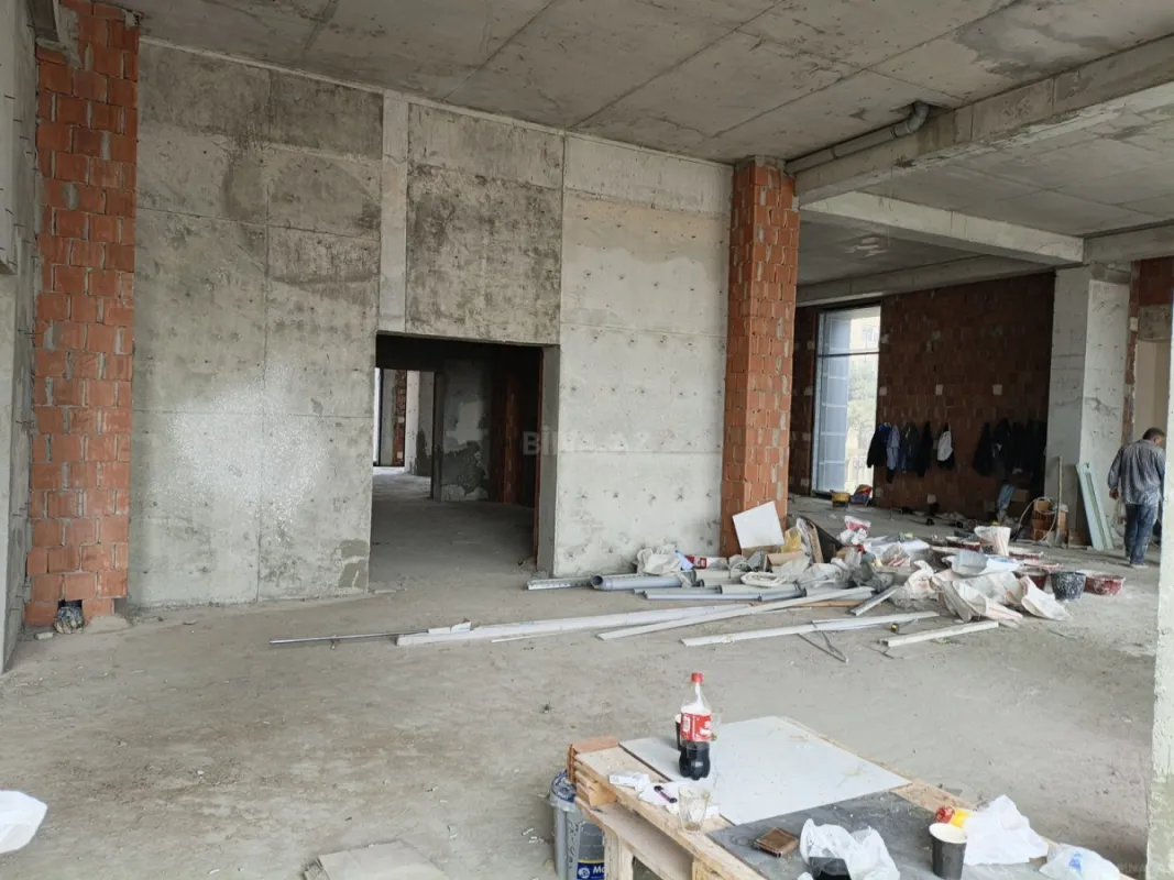 Satılır obyekt 360 m²