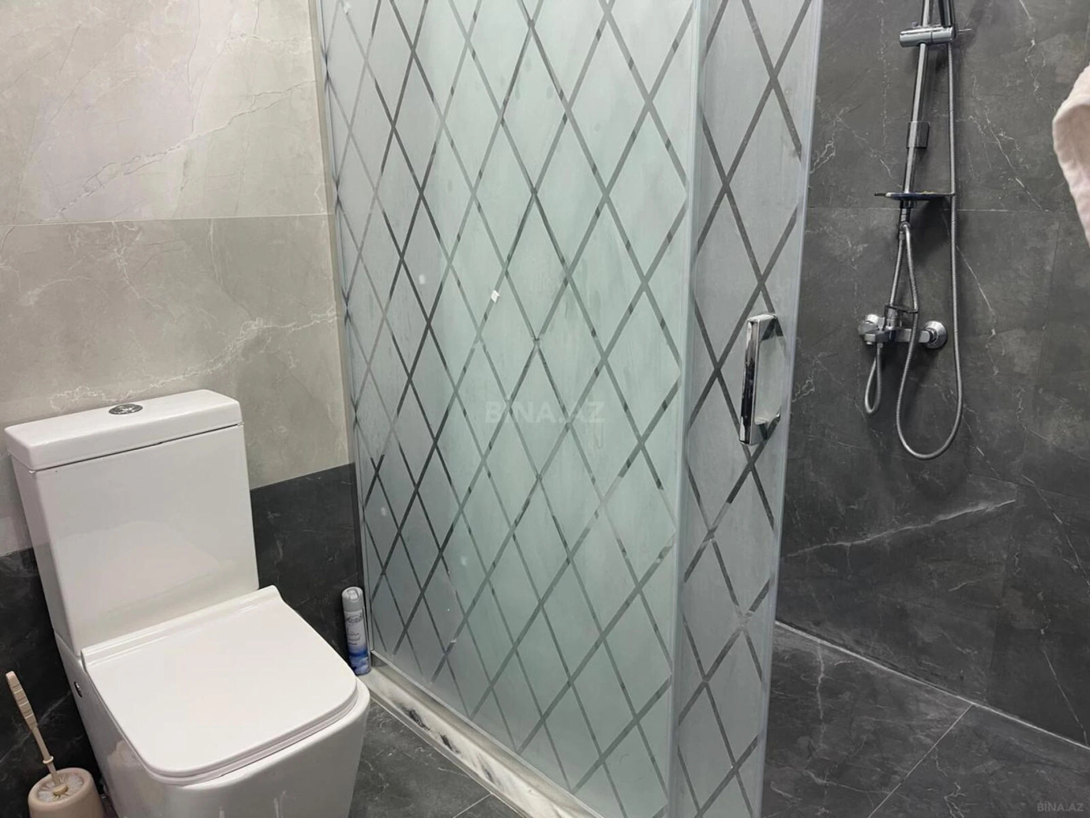 Satılır 2 otaqlı mənzil 100 m²