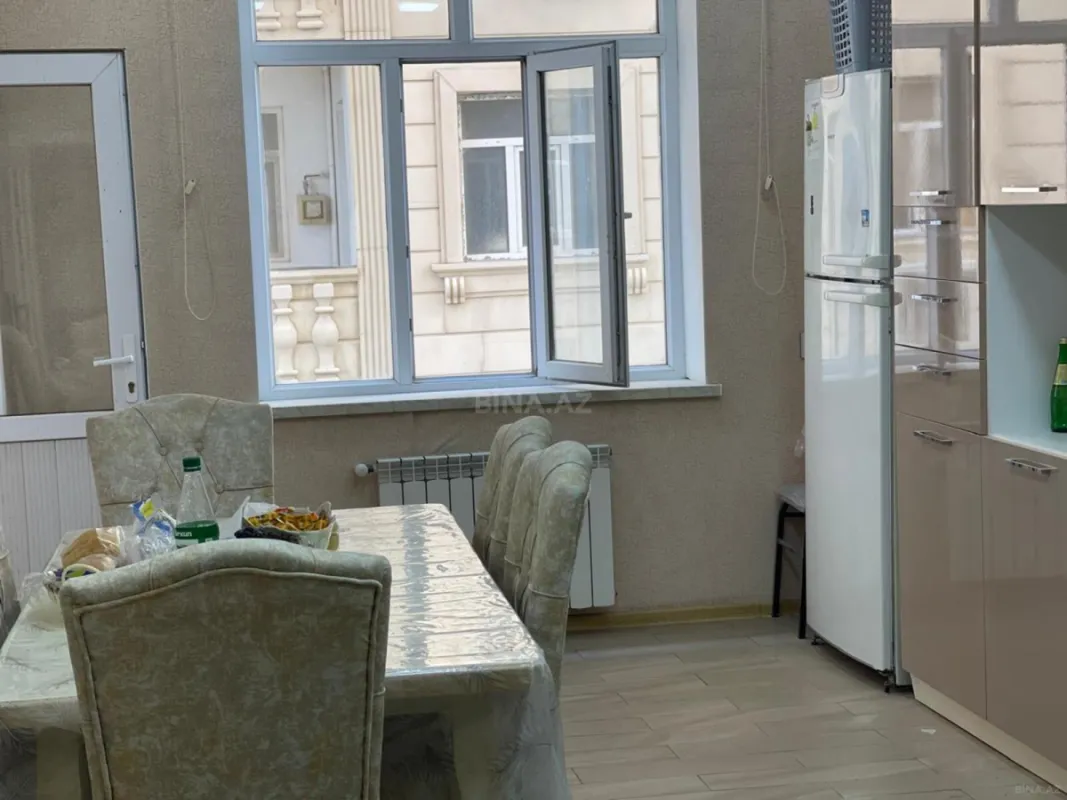 Satılır 2 otaqlı mənzil 100 m²