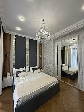 Satılır 3 otaqlı mənzil 132 m²