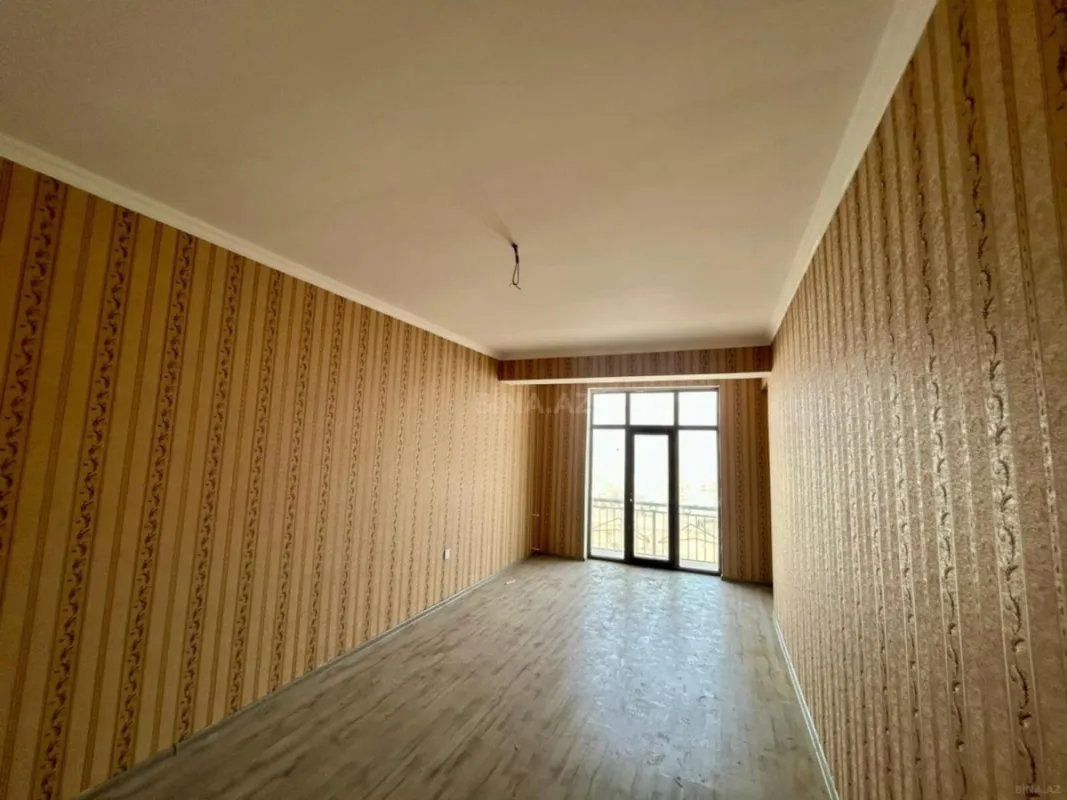 Satılır 3 otaqlı mənzil 155 m²