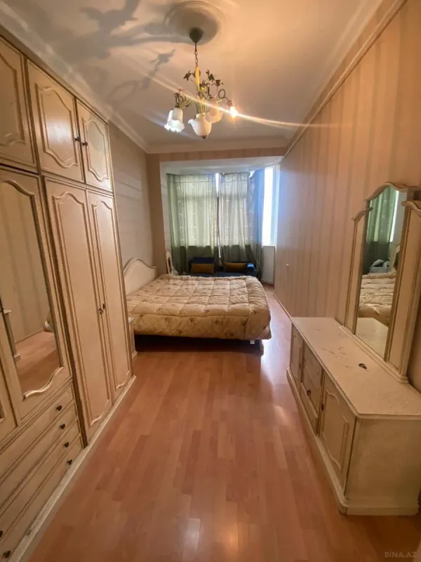 Kirayə verilir 2 otaqlı mənzil 65 m²