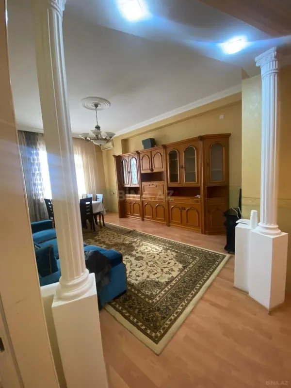 Kirayə verilir 2 otaqlı mənzil 65 m²