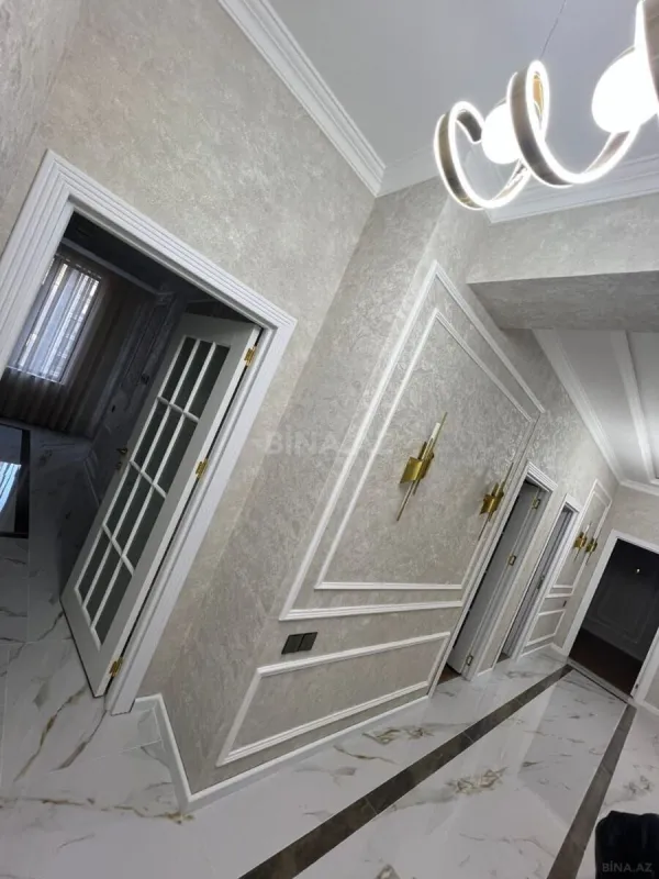 Satılır 3 otaqlı mənzil 103 m²