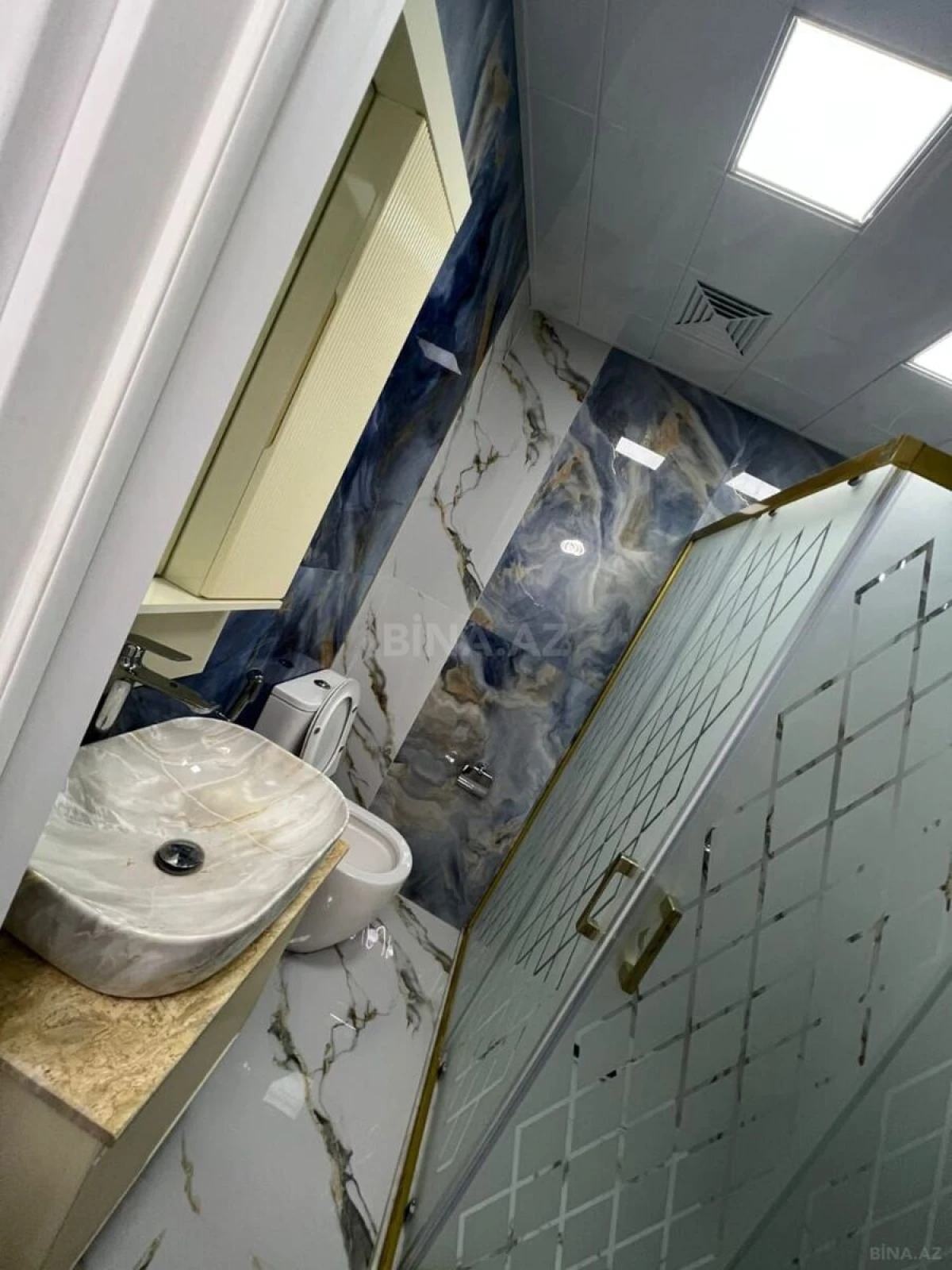 Satılır 3 otaqlı mənzil 103 m²