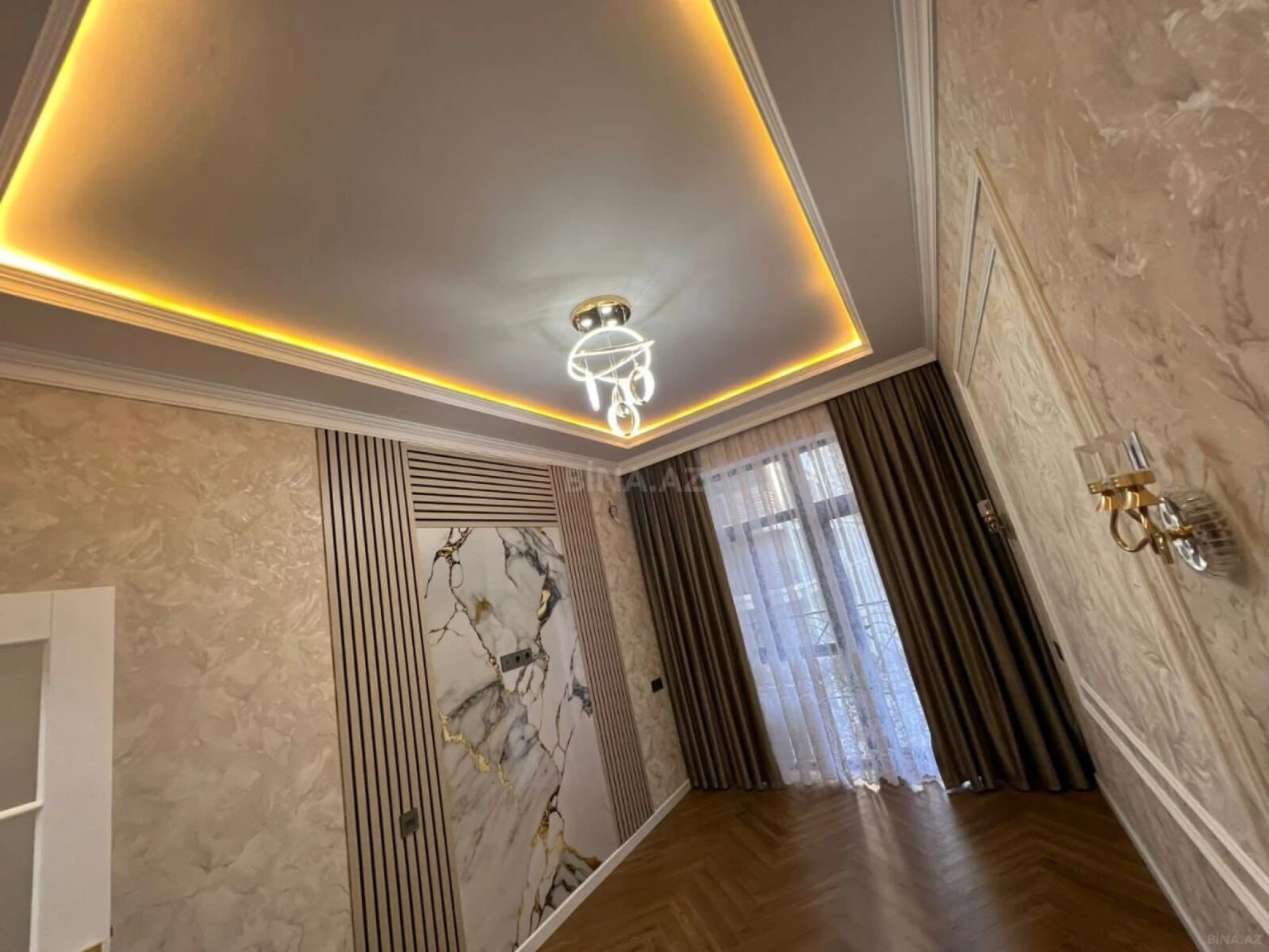 Satılır 3 otaqlı mənzil 103 m²