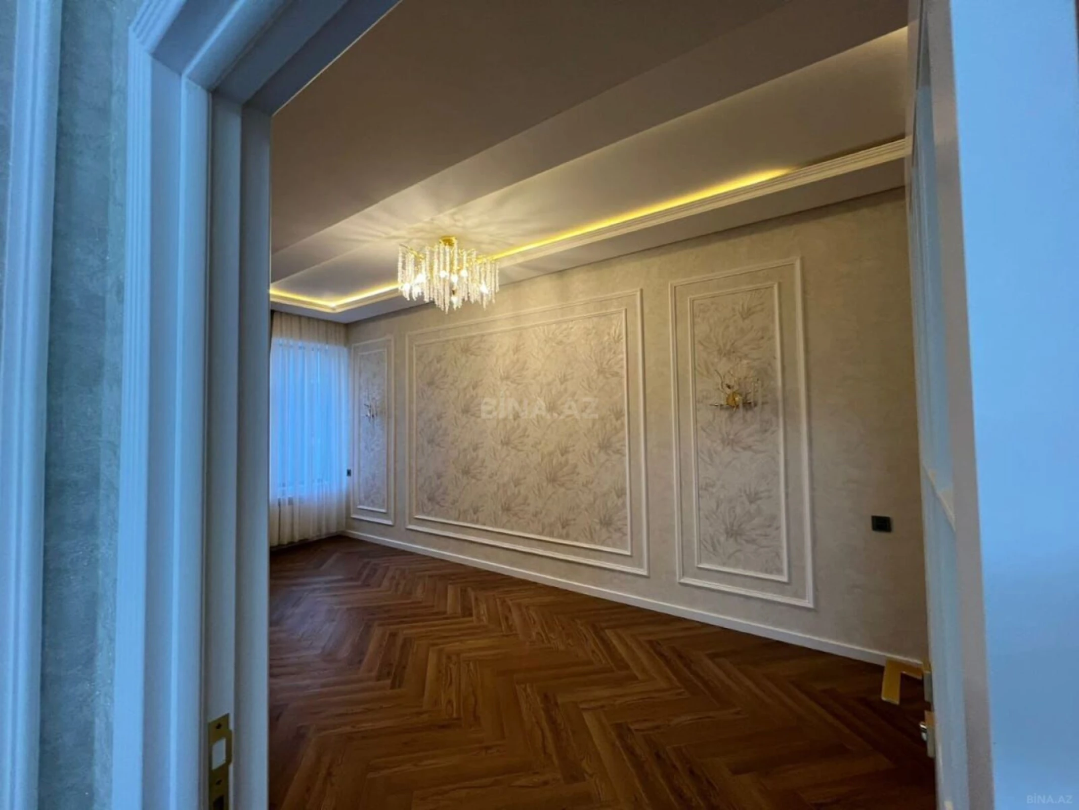 Satılır 3 otaqlı mənzil 103 m²