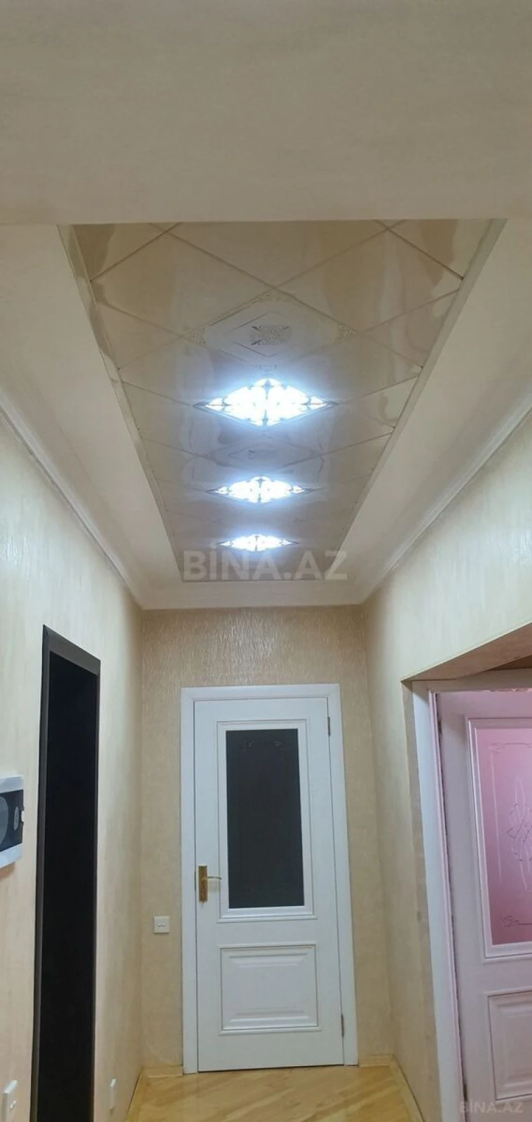 Satılır 3 otaqlı mənzil 103 m²