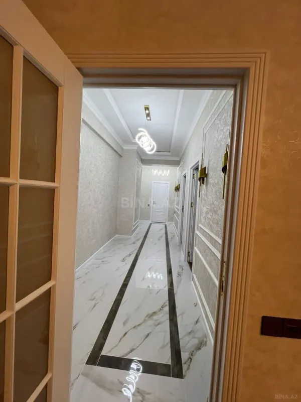 Satılır 3 otaqlı mənzil 103 m²