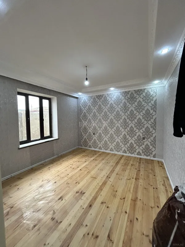 Satılır 6 otaqlı həyət evi 240 m²