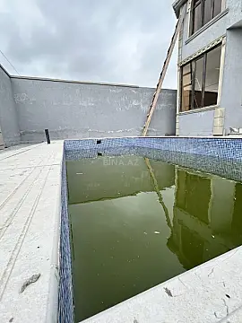 Satılır 6 otaqlı həyət evi 240 m²
