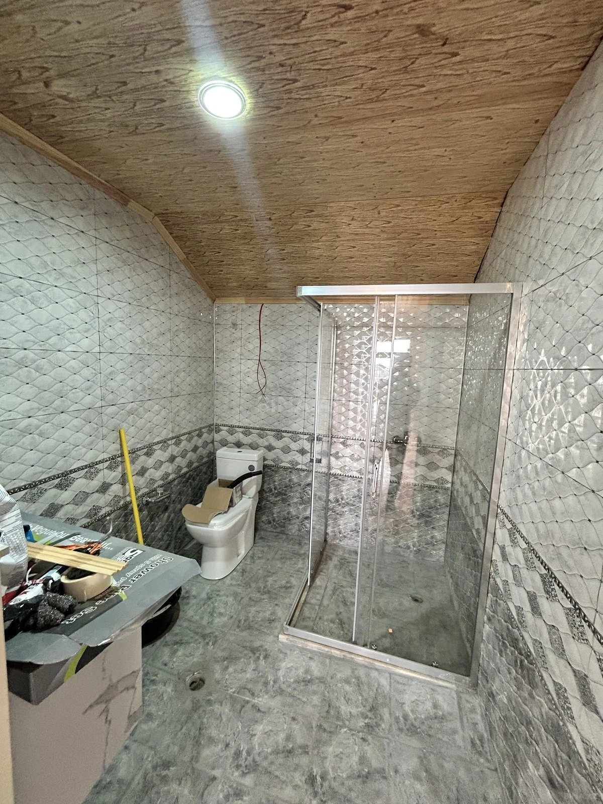 Satılır 6 otaqlı həyət evi 240 m²