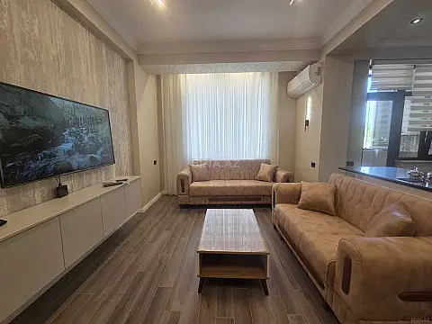 Kirayə verilir 2 otaqlı mənzil 65 m²