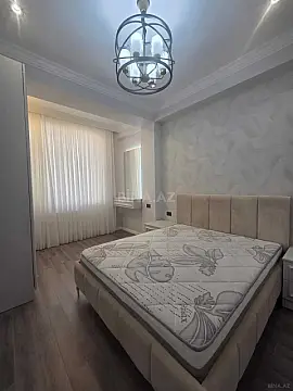 Kirayə verilir 2 otaqlı mənzil 65 m²