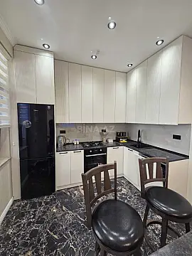 Kirayə verilir 2 otaqlı mənzil 65 m²
