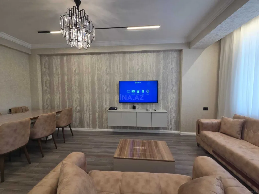 Kirayə verilir 2 otaqlı mənzil 65 m²