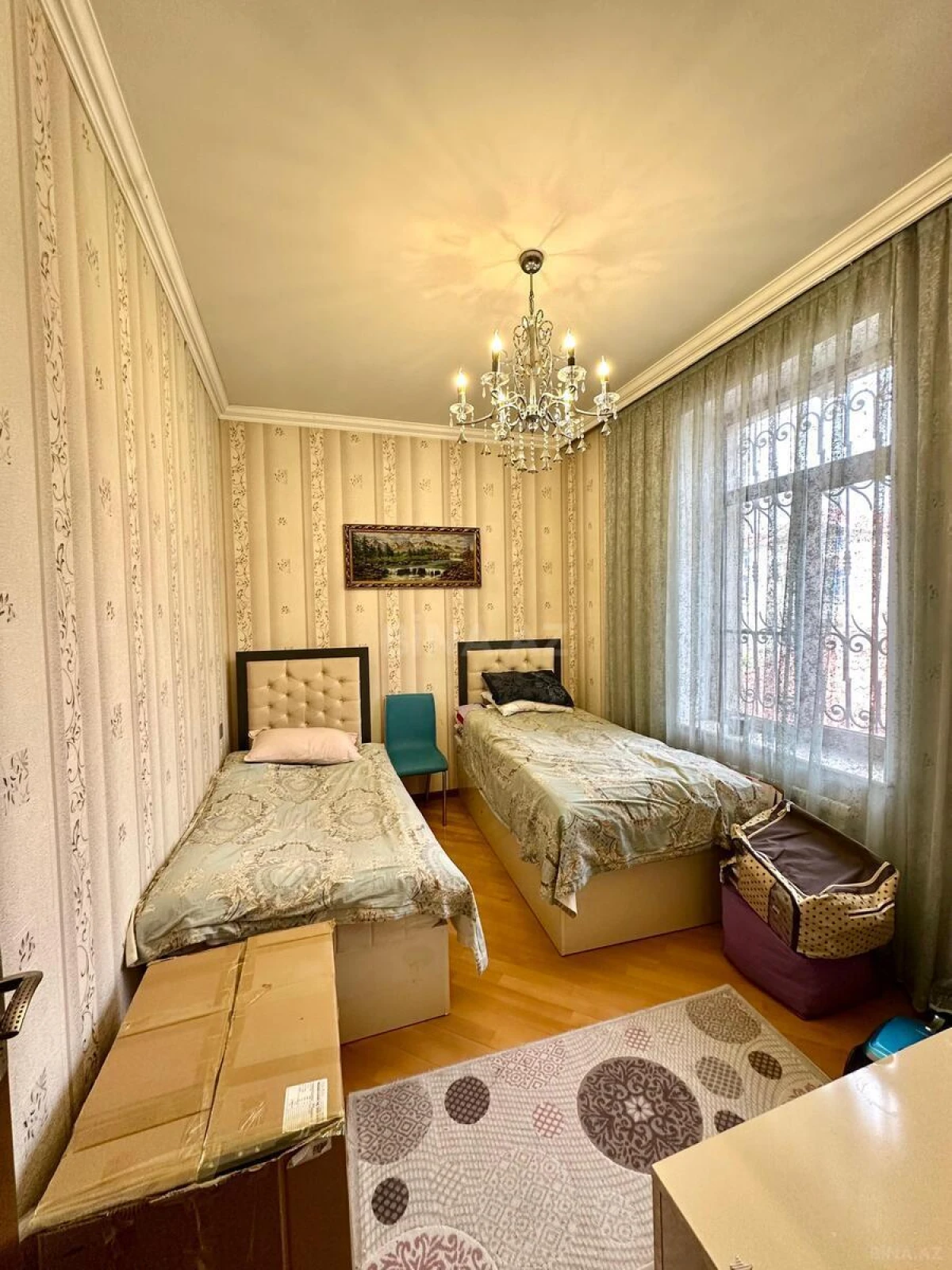 Satılır 6 otaqlı həyət evi 180 m²