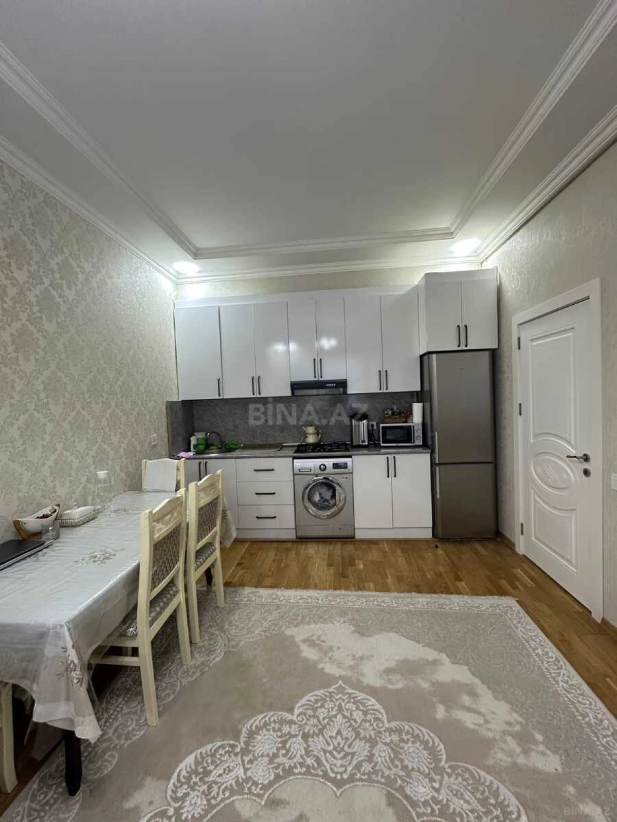 Kirayə verilir 2 otaqlı mənzil 60 m²