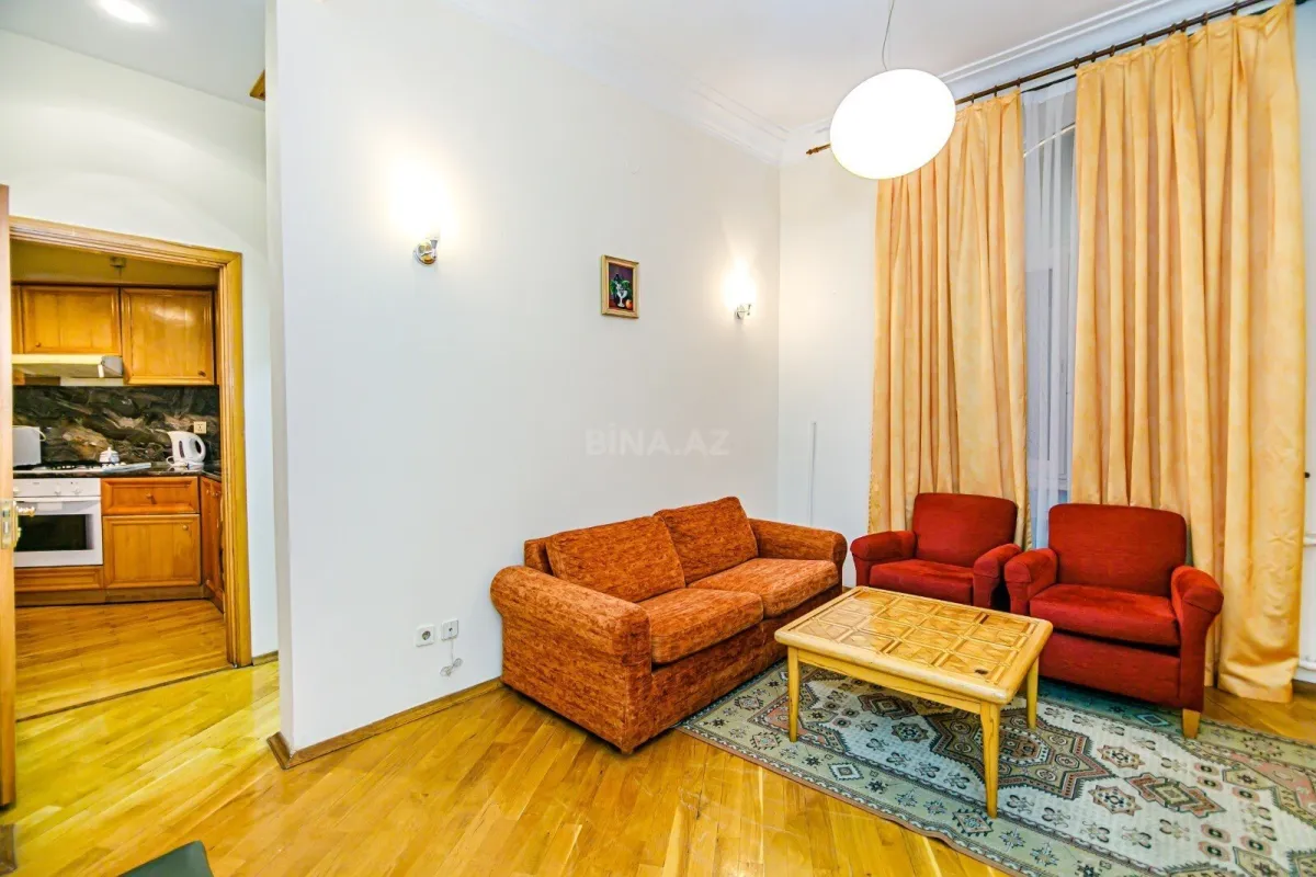 Kirayə verilir 2 otaqlı mənzil 55 m²