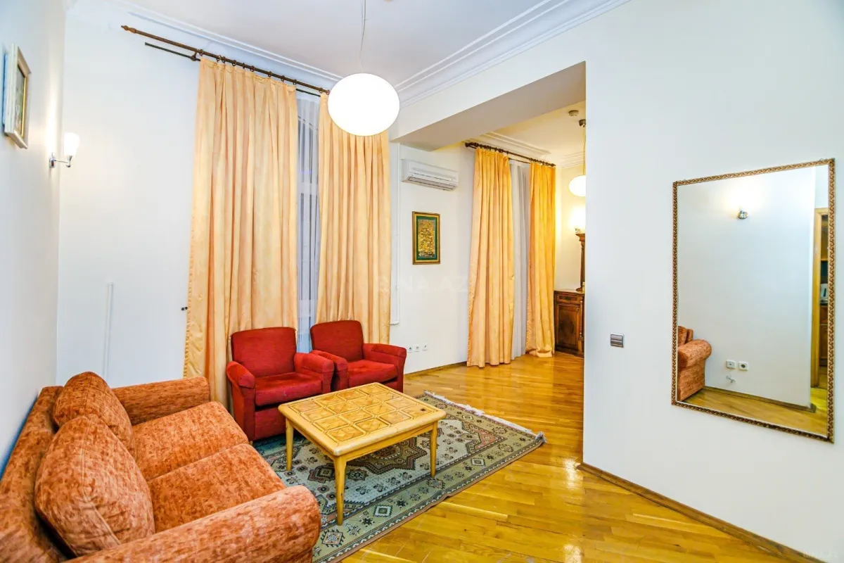 Kirayə verilir 2 otaqlı mənzil 55 m²