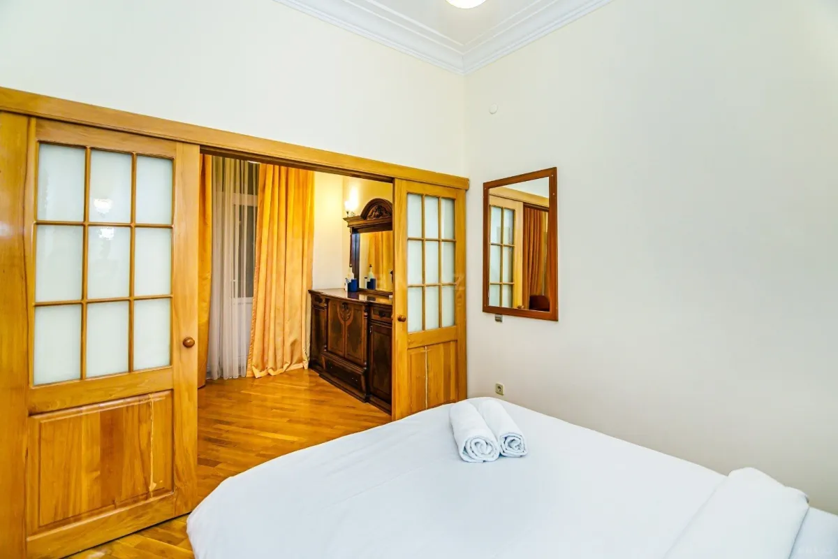 Kirayə verilir 2 otaqlı mənzil 55 m²