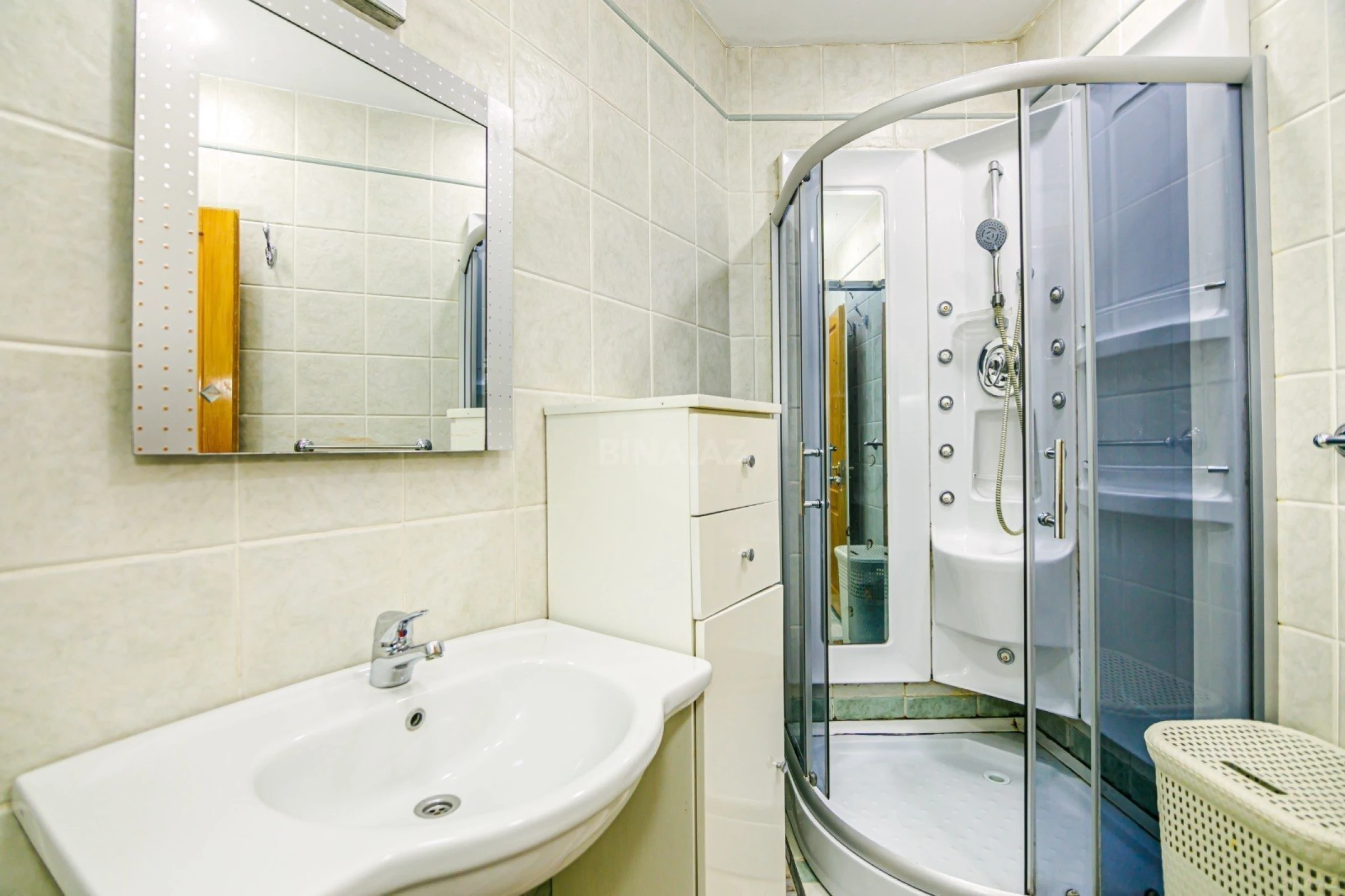 Kirayə verilir 2 otaqlı mənzil 55 m²