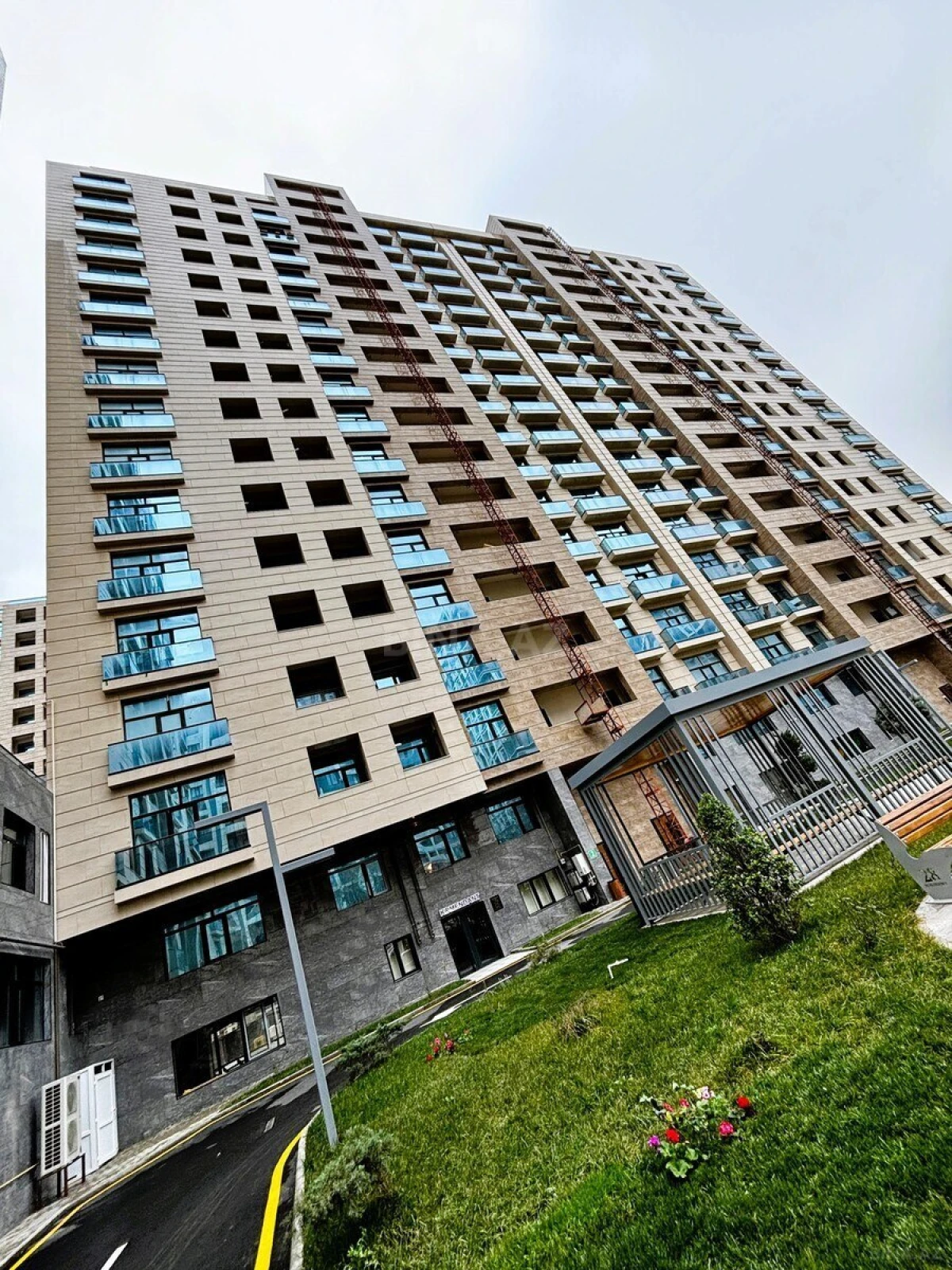Kirayə verilir 2 otaqlı mənzil 61.7 m²