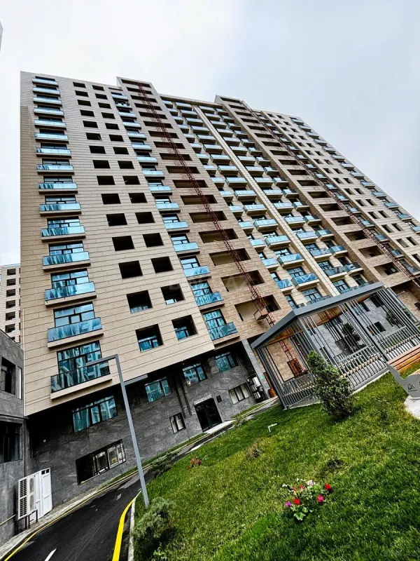 Kirayə verilir 2 otaqlı mənzil 61.7 m²